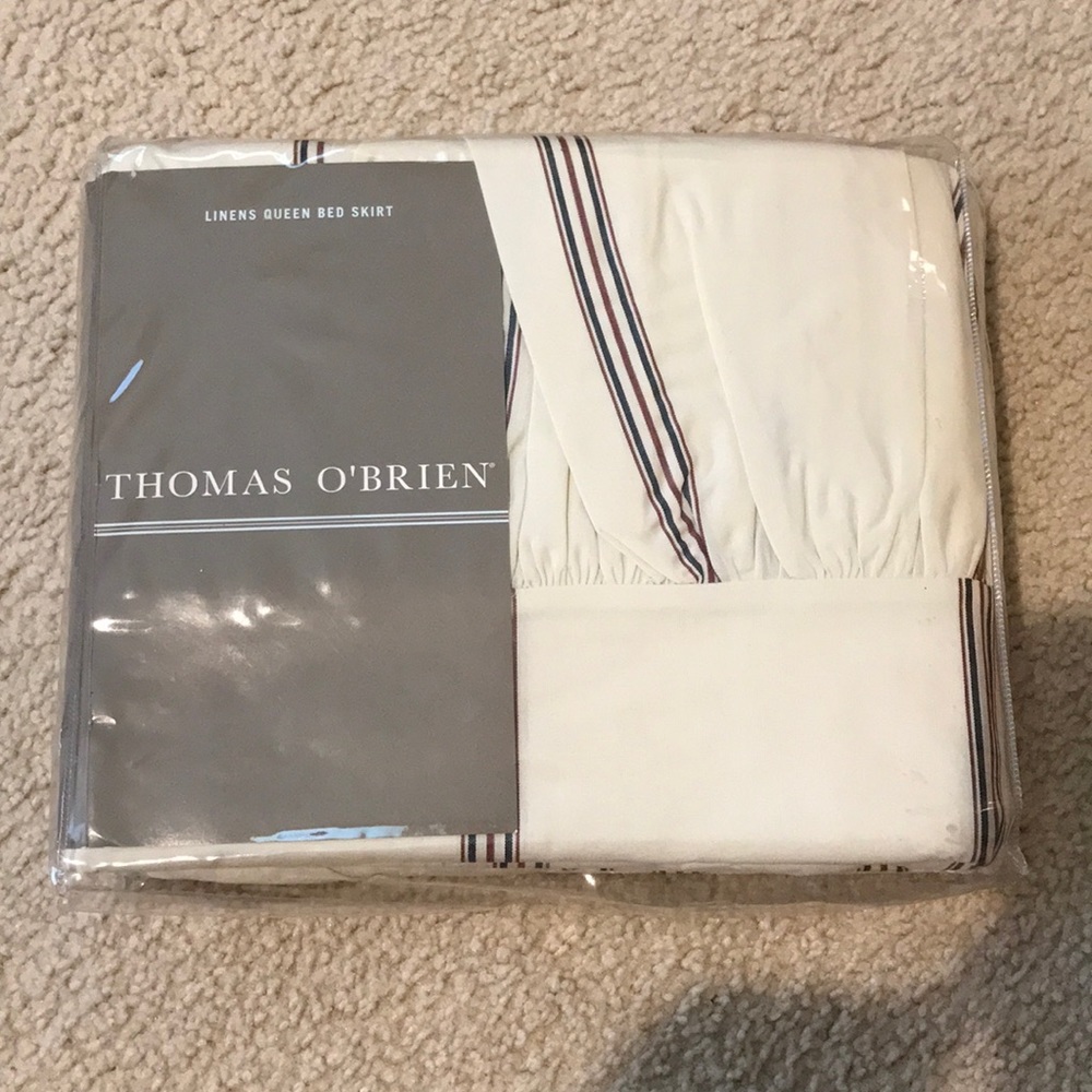 ⭐️ NWT Thomas O’Brien Linen Queen Bed Skirt
